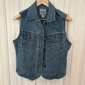 St. John’s Bay Denim Vest Size Small